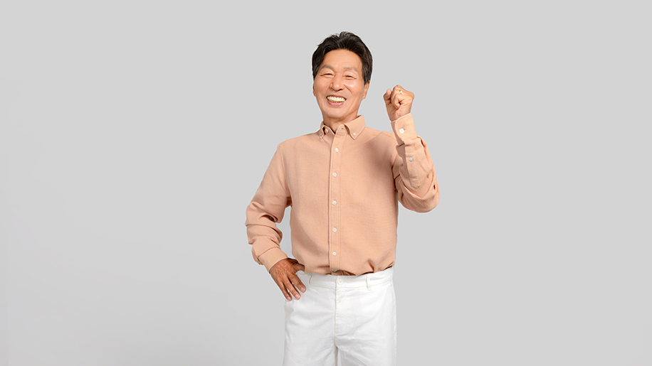 사과를 든 엄마