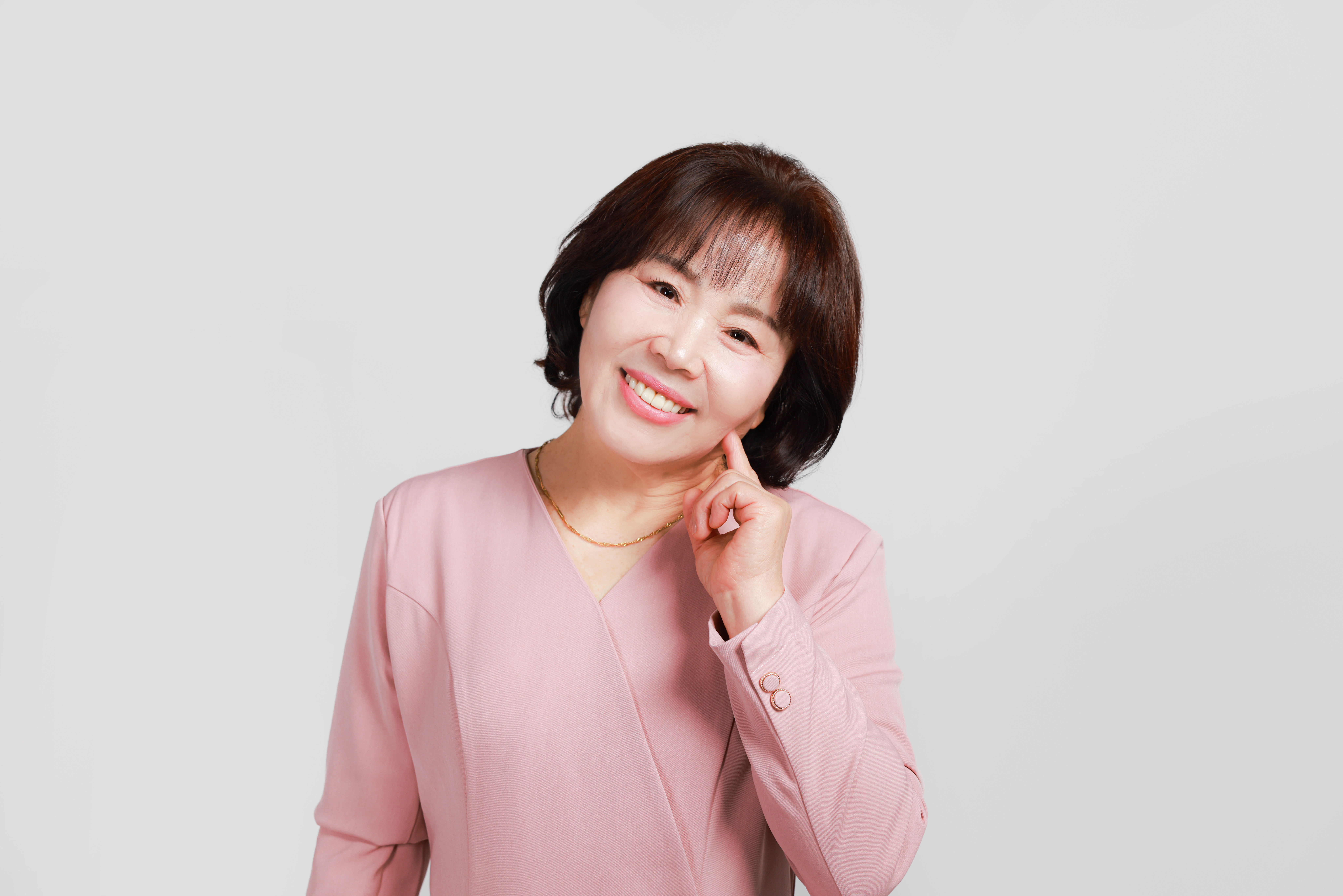 사과를 든 엄마