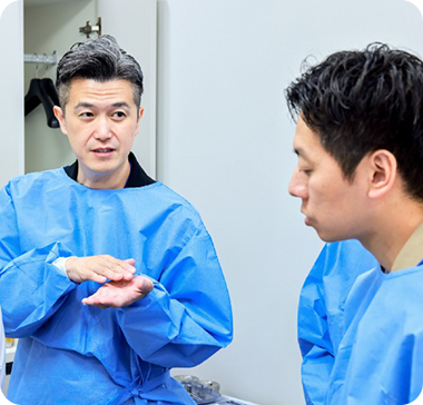 전 세계에서 배우러 오는 시니올 임플란트의 기술력